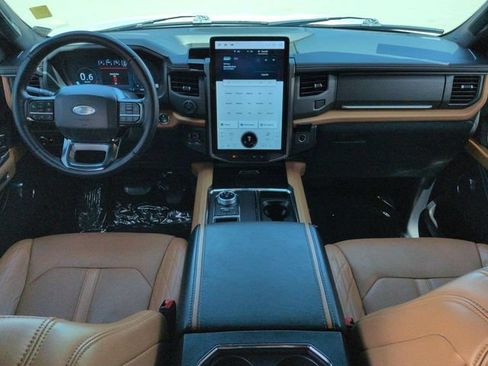 Certified 2024 Ford Expedition Max Platinum RWD image 15