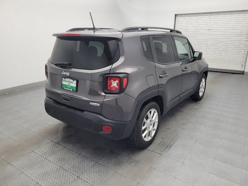 Used 2021 Jeep Renegade Latitude FWD image 9