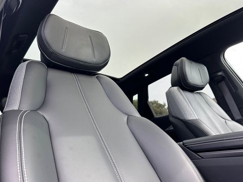 Certified 2024 Cadillac Lyriq Tech w/ Driver Assist Package image 20