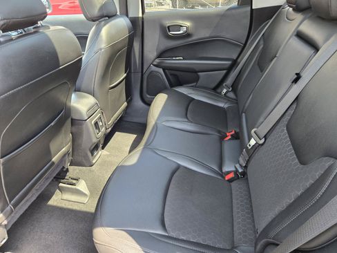 Used 2020 Jeep Compass Latitude AWD/4WD image 23