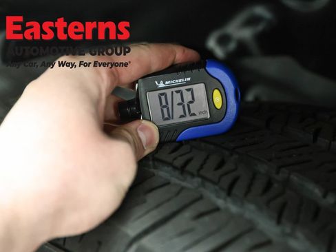 Used 2025 Jeep Wrangler Unlimited Sahara AWD/4WD image 23