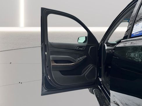 Used 2019 Chevrolet Tahoe LS image 18