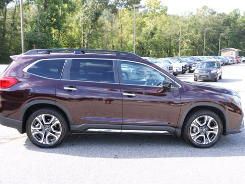 Used 2024 Subaru Ascent Touring AWD/4WD image 9