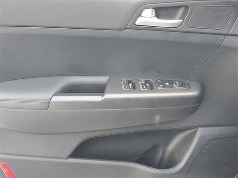 Used 2019 Kia Sportage LX w/ LX Popular Package image 14