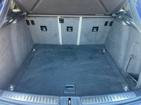 Used 2023 Porsche Macan image 19