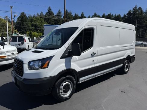 Used 2019 Ford Transit 250 148 Medium Roof RWD image 5