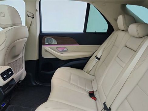 Used 2025 Mercedes-Benz GLE 350 4MATIC w/ AMG Line Exterior image 28