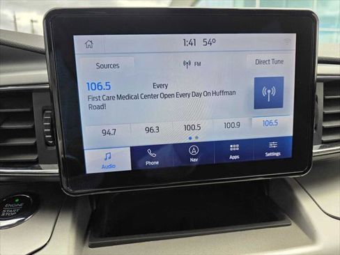 Used 2021 Ford Explorer XLT w/ Equipment Group 202A AWD/4WD image 27