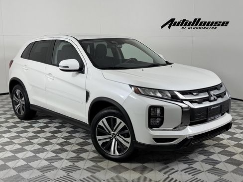Used 2021 Mitsubishi Outlander Sport SE image 1