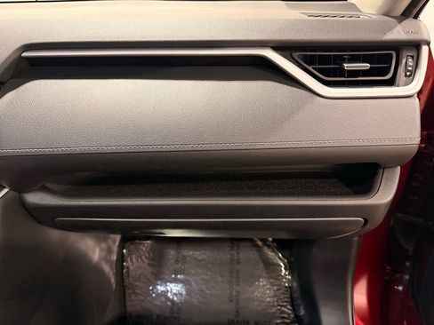 Used 2023 Toyota RAV4 XLE Premium image 29