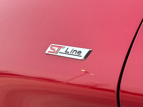 Used 2025 Ford Explorer ST-Line image 12