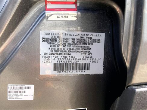 Used 2025 Nissan Kicks SV w/ Illumination Package image 36