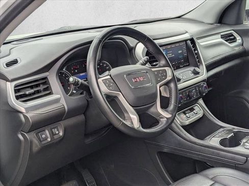 Used 2023 GMC Acadia SLT image 10
