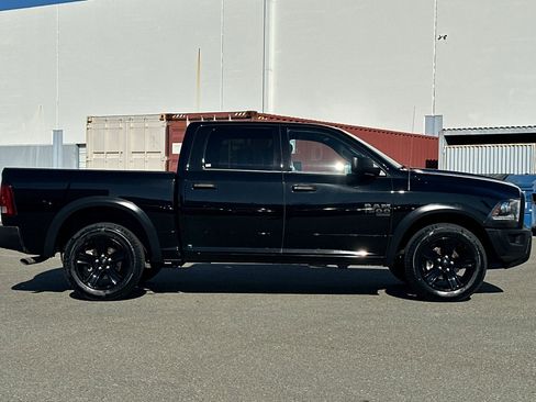 Used 2024 RAM 1500 Classic Warlock image 3