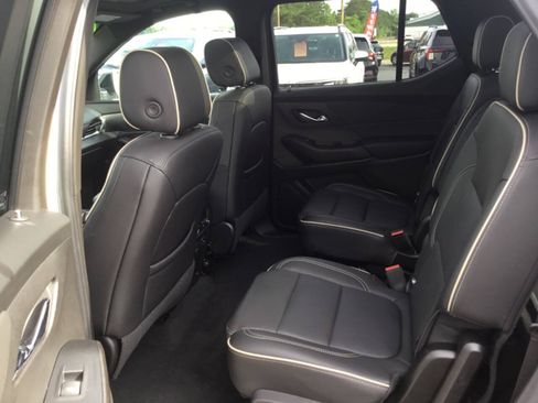 Used 2023 Chevrolet Traverse Premier w/ Redline Edition AWD/4WD image 13