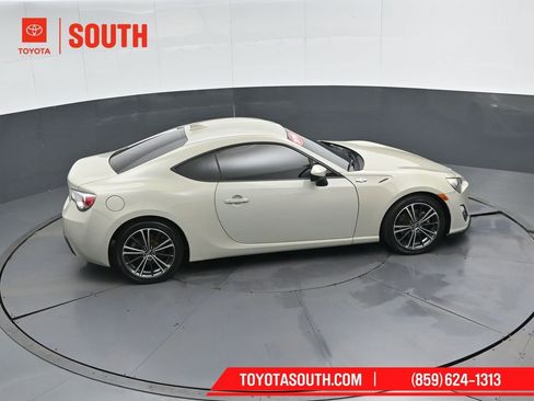 Used 2016 Scion FR-S image 32