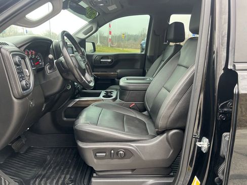 Certified 2022 Chevrolet Silverado 1500 RST w/ Redline Edition image 9