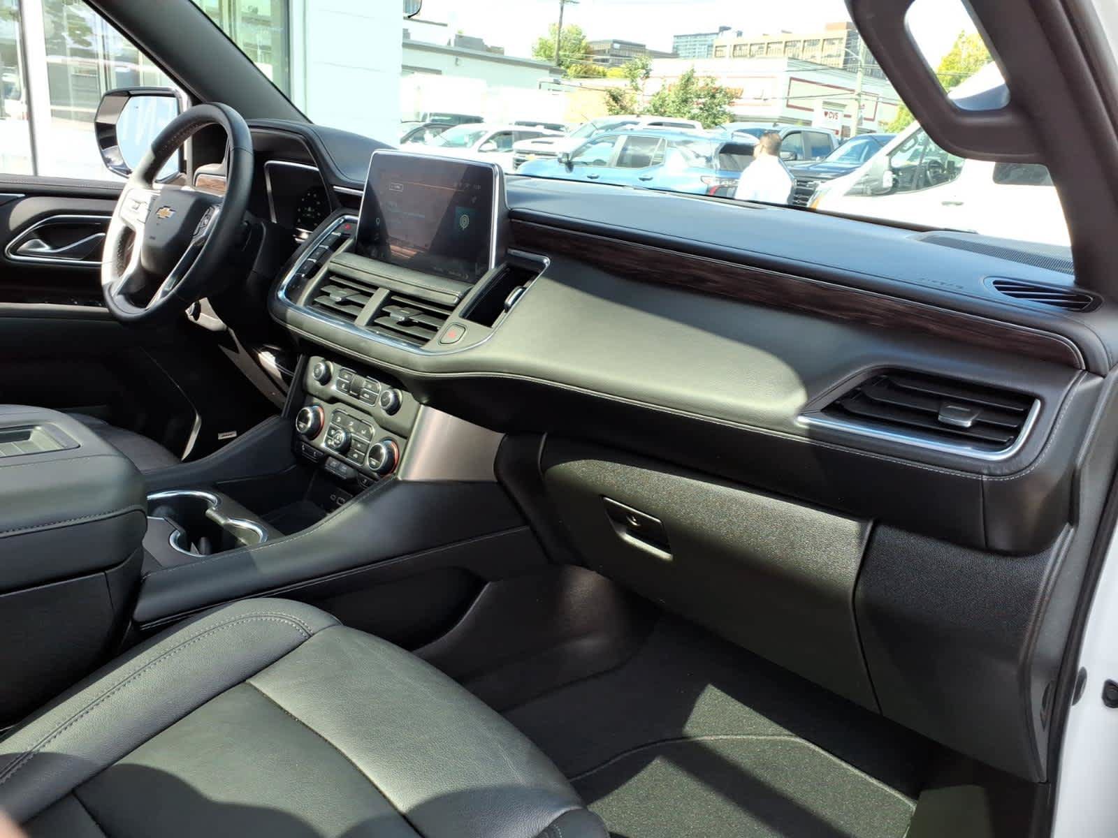 Used 2023 Chevrolet Tahoe LT w/ Luxury Package AWD/4WD image 21