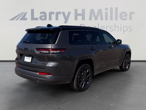 New 2026 Jeep Grand Cherokee L Summit w/ Obsidian Package AWD/4WD image 6