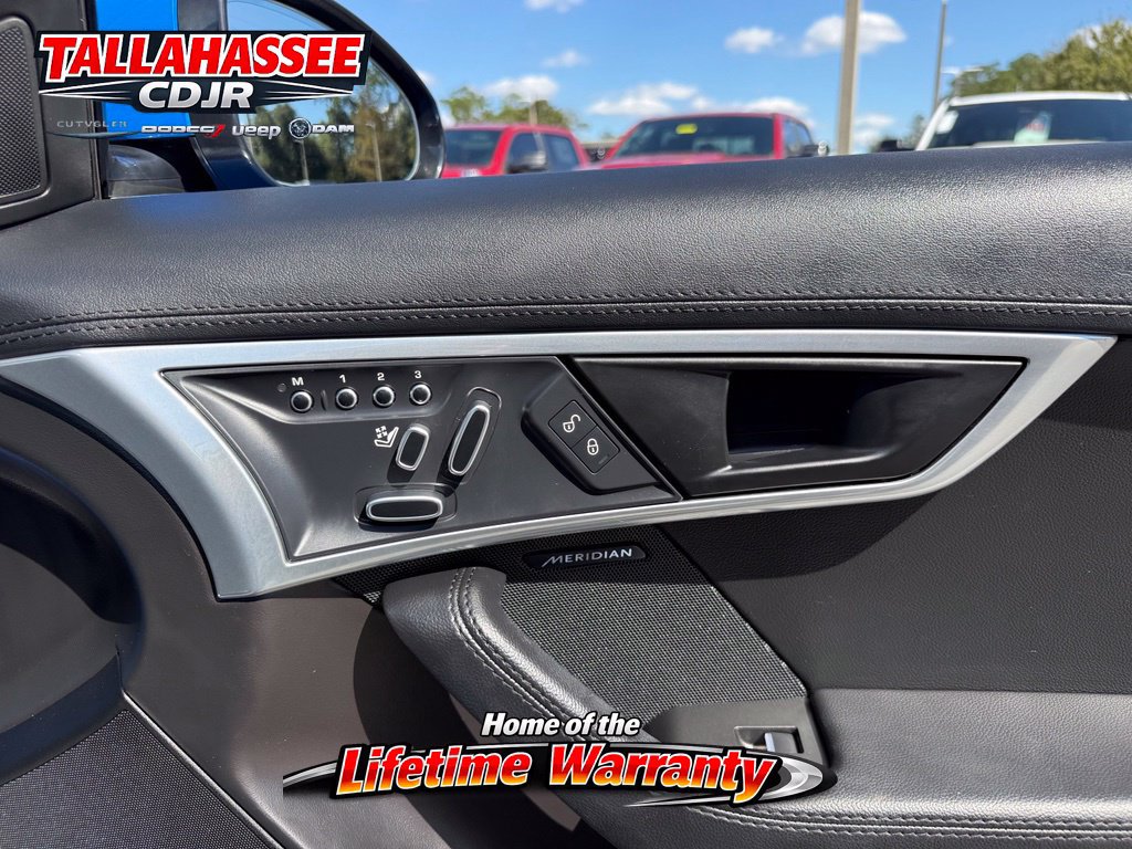 Used 2020 Jaguar F-TYPE Coupe RWD image 36