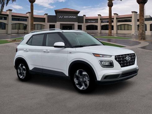 New 2026 Hyundai Venue SEL FWD image 10
