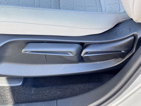 Used 2026 Honda HR-V LX image 19