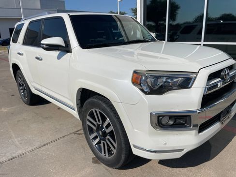 Used 2015 Toyota 4Runner Limited AWD/4WD image 4