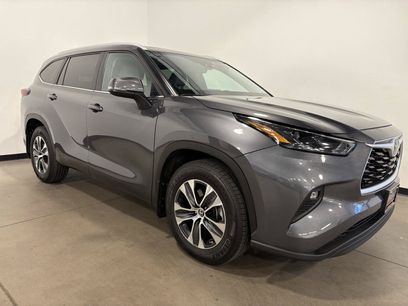 Used 2024 Toyota Highlander XLE
