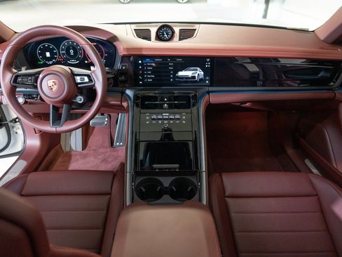Certified 2026 Porsche Panamera image 26