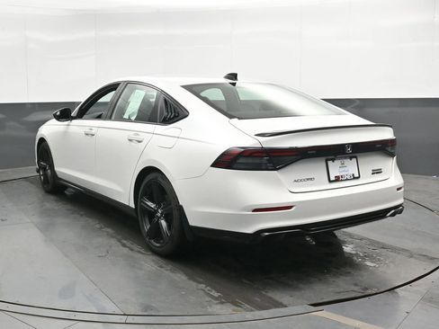 Used 2024 Honda Accord Sport image 8