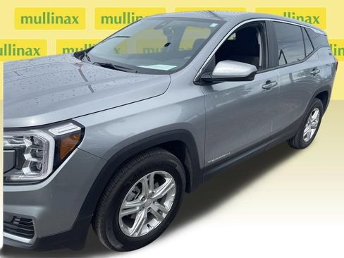 Used 2023 GMC Terrain SLE FWD image 5