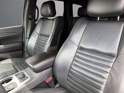 Used 2018 Jeep Grand Cherokee Limited AWD/4WD image 14
