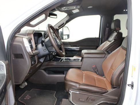 Used 2024 Ford F250 King Ranch w/ Chrome Package image 19