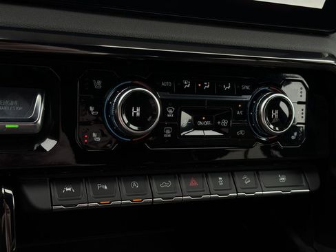 Used 2022 GMC Sierra 1500 AT4 w/ AT4 Premium Package image 21