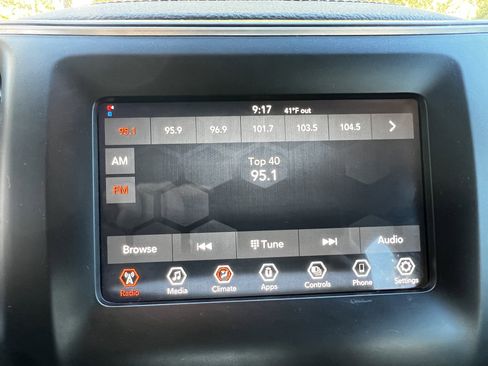 Used 2021 Jeep Cherokee Latitude image 24