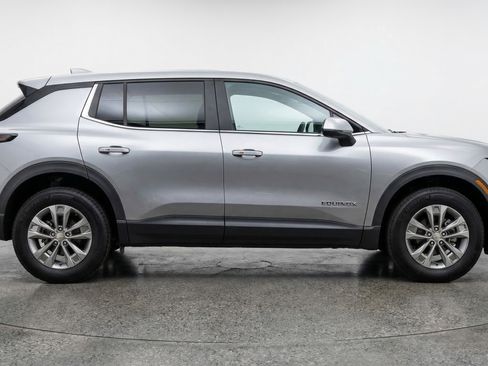 Used 2025 Chevrolet Equinox LT image 11