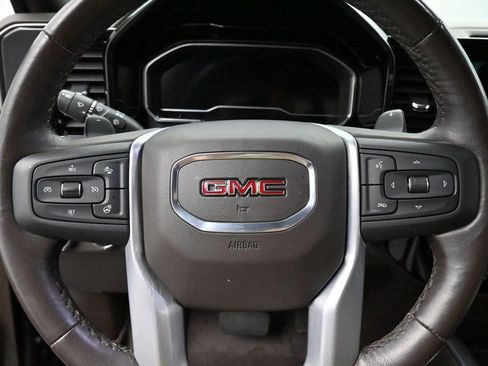 Used 2023 GMC Sierra 1500 SLT w/ SLT Convenience Package AWD/4WD image 17