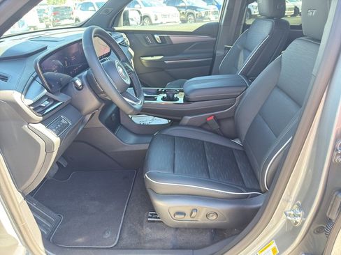 New 2026 Buick Enclave Sport Touring w/ Power Package image 8