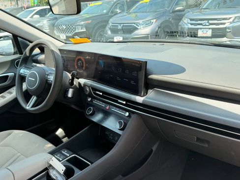 Used 2025 Hyundai Sonata SEL FWD image 16