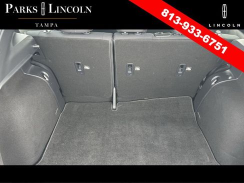 Used 2022 Nissan Kicks SV image 9