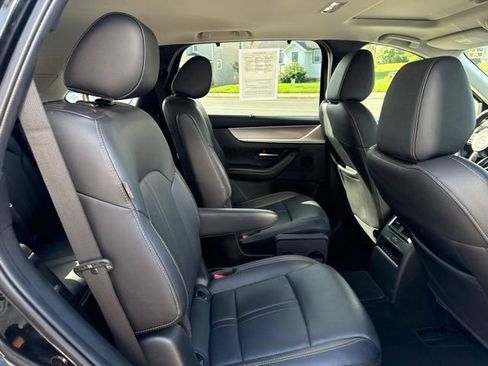 Used 2025 MAZDA CX-90 3.3 Turbo w/ Preferred Package AWD/4WD image 37