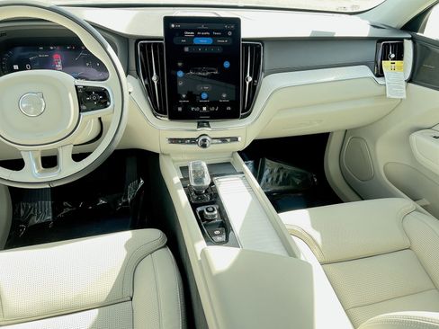 New 2026 Volvo XC60 B5 Ultra w/ Protection Package Premier image 23