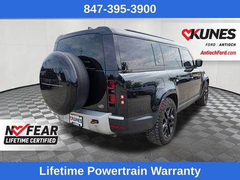 Used 2023 Land Rover Defender 130 SE AWD/4WD image 7