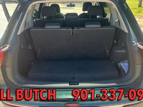 Used 2018 Volkswagen Tiguan SEL FWD image 20