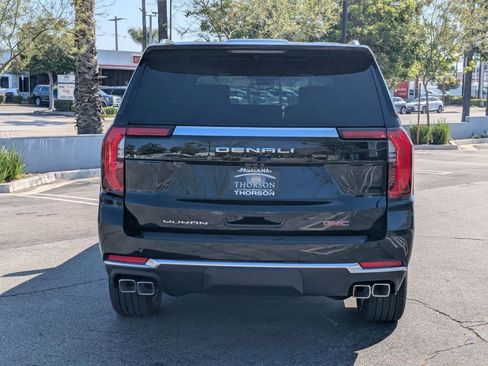 New 2026 GMC Yukon Denali w/ Denali Reserve Package AWD/4WD image 5