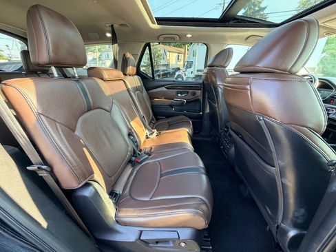 Used 2024 Honda Pilot Elite image 23