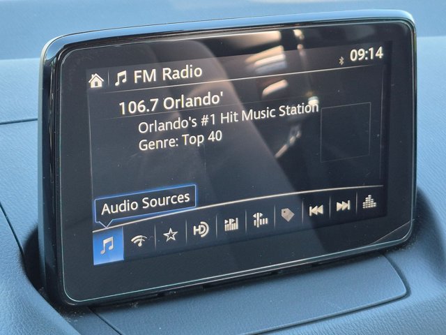 Used 2019 Toyota Yaris LE FWD image 13