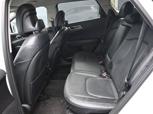 Used 2024 Kia Sportage EX FWD image 31