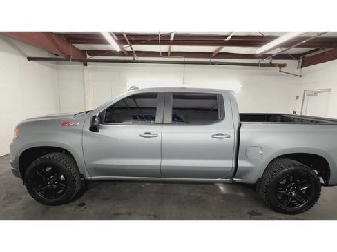 Used 2024 Chevrolet Silverado 1500 RST w/ Z71 Off-Road Package AWD/4WD image 5