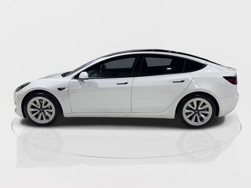 Used 2021 Tesla Model 3 Standard Range Plus image 8